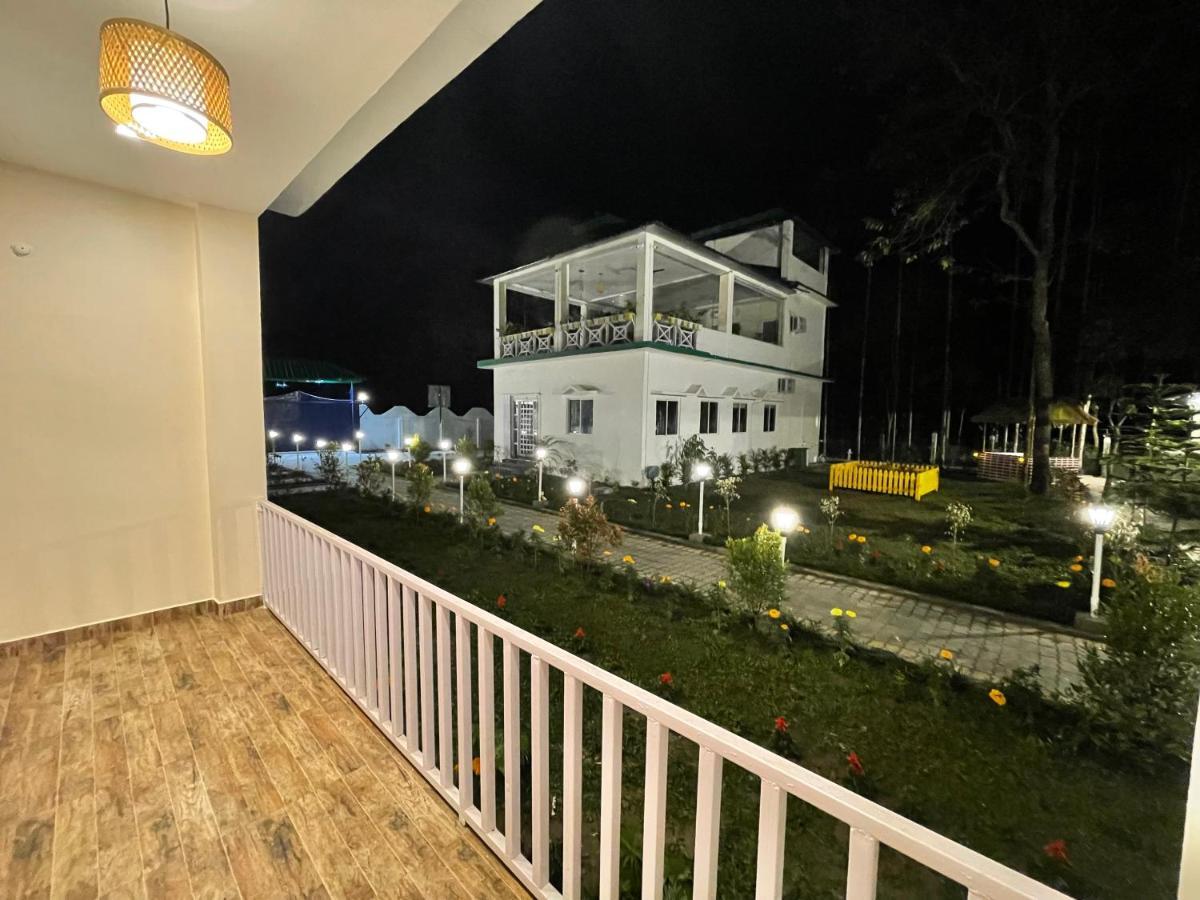 Jaldapara Forest Tourist Lodge Jftl Madari Hat Bagian luar foto