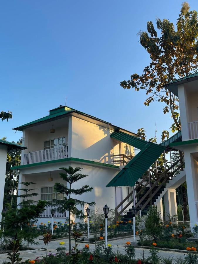 Jaldapara Forest Tourist Lodge Jftl Madari Hat Bagian luar foto
