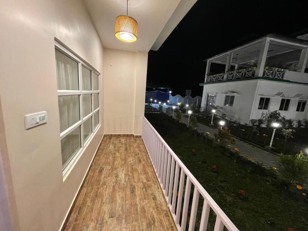 Jaldapara Forest Tourist Lodge Jftl Madari Hat Bagian luar foto