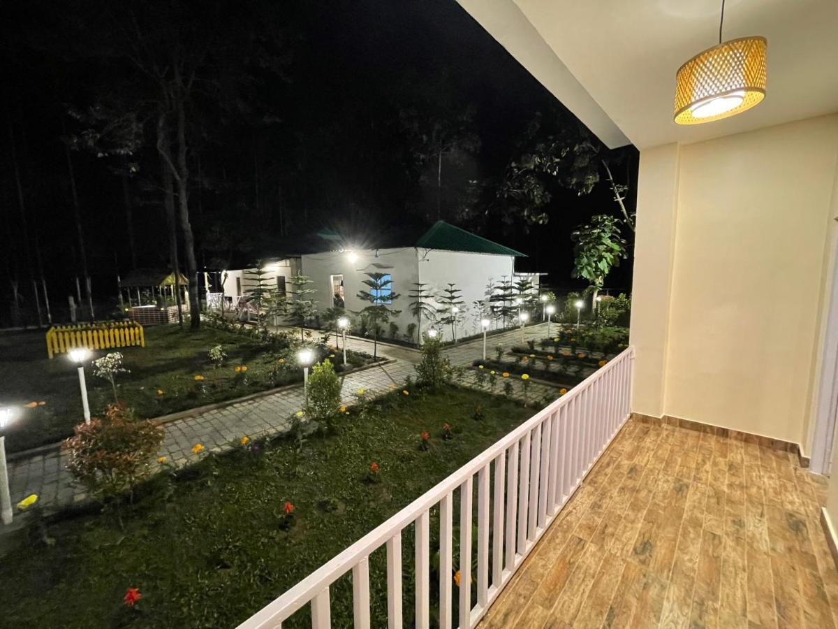 Jaldapara Forest Tourist Lodge Jftl Madari Hat Bagian luar foto