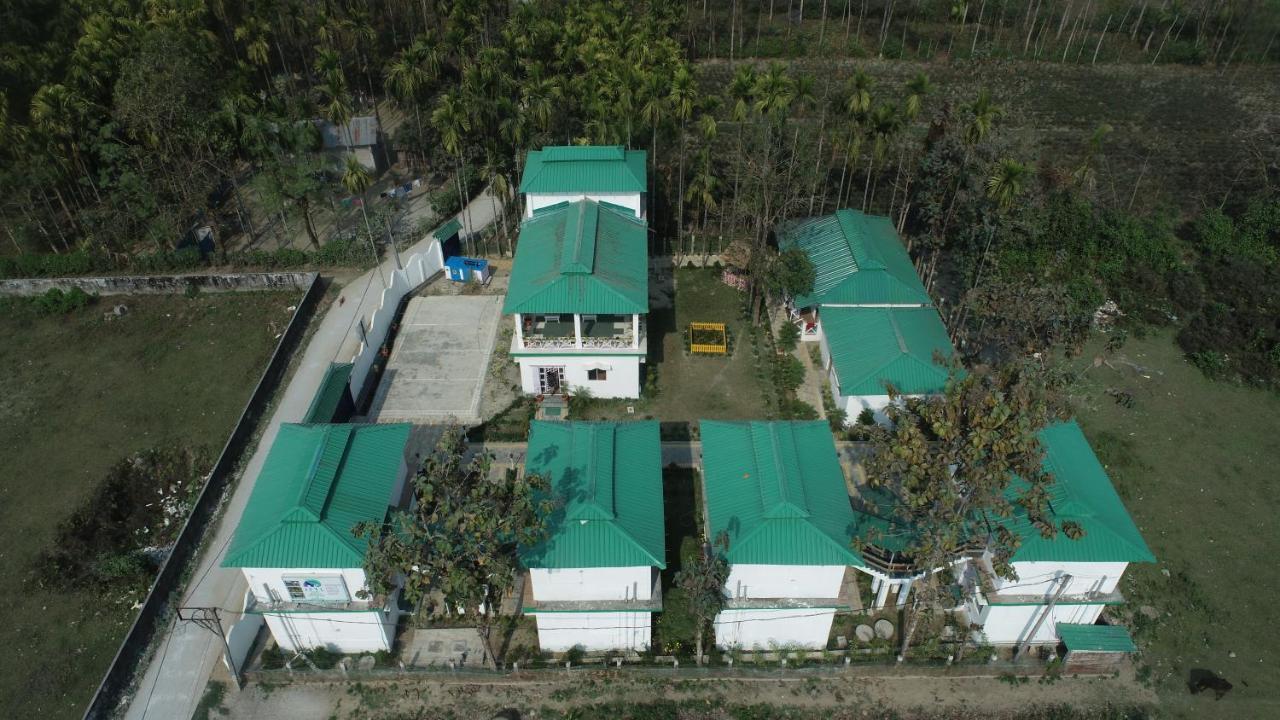 Jaldapara Forest Tourist Lodge Jftl Madari Hat Bagian luar foto