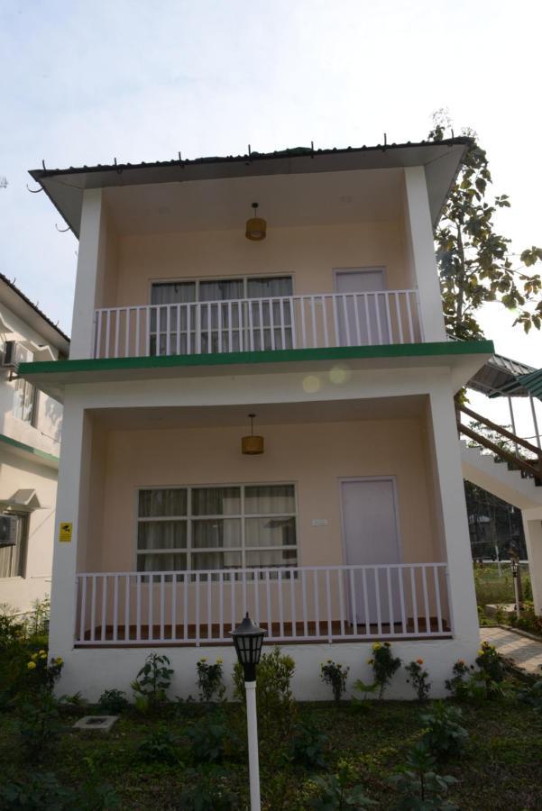 Jaldapara Forest Tourist Lodge Jftl Madari Hat Bagian luar foto