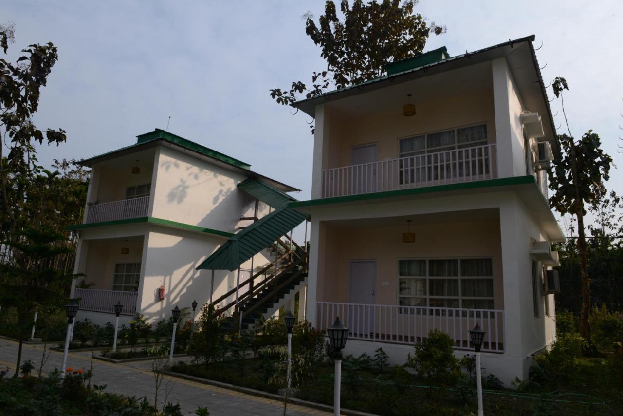 Jaldapara Forest Tourist Lodge Jftl Madari Hat Bagian luar foto