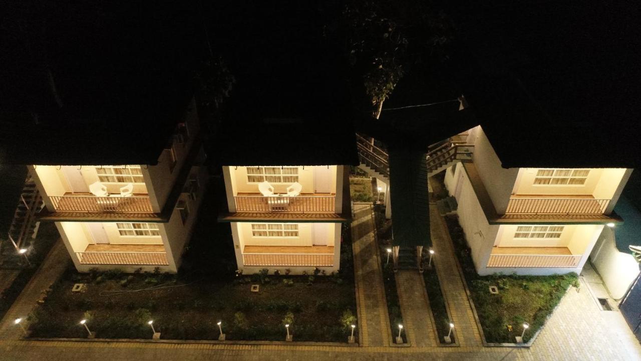 Jaldapara Forest Tourist Lodge Jftl Madari Hat Bagian luar foto